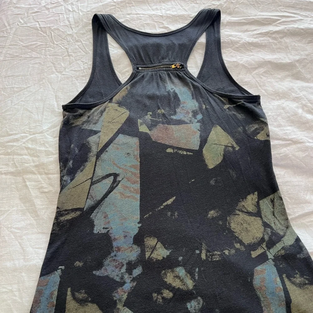 Cute long tank - Picture 2 of 4